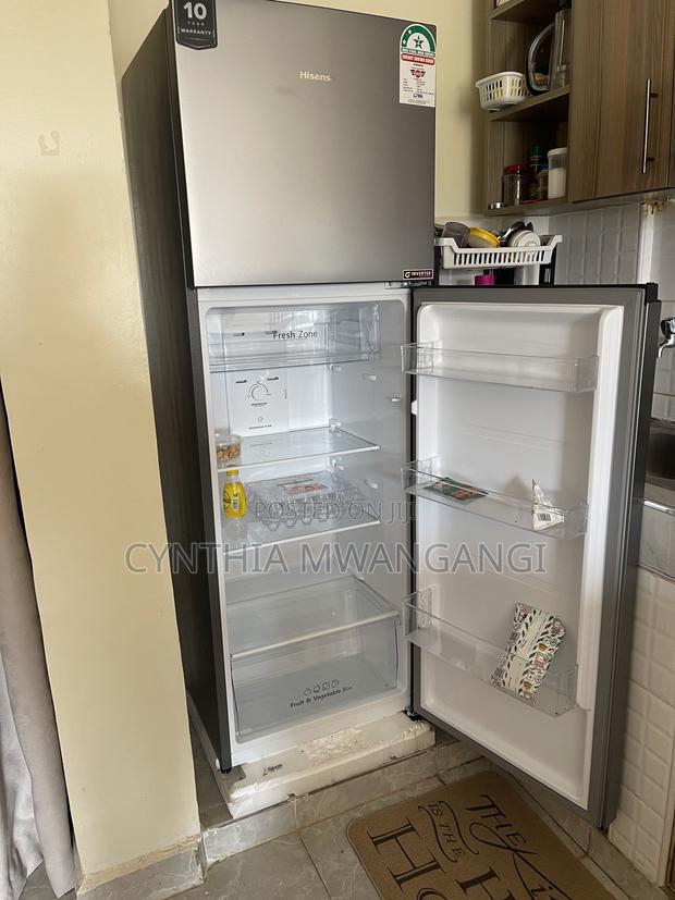 HISENSE FRIDGE 250lires KSH 39,000