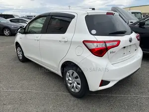 Toyota Vitz 1.5 FWD Hybrid 5dr 2019 White