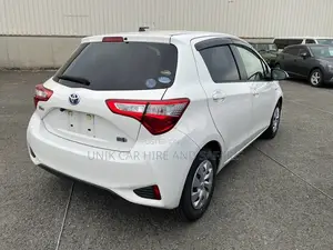 Toyota Vitz 1.5 FWD Hybrid 5dr 2019 White