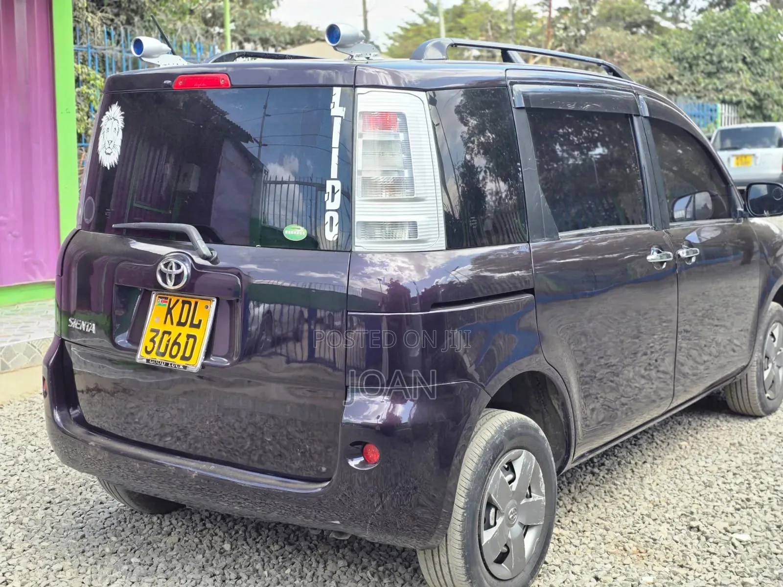 Toyota Sienta 2015 Purple