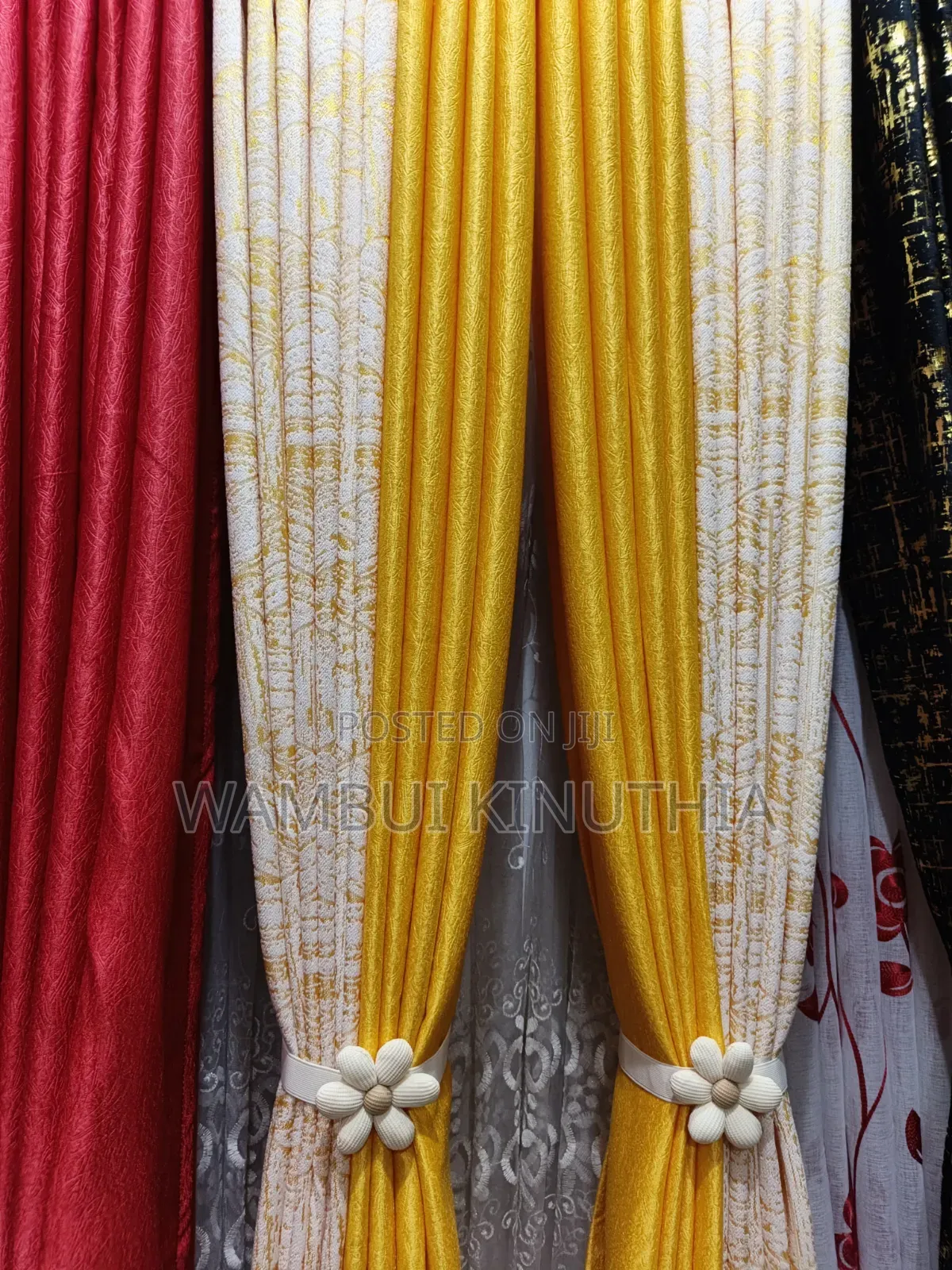Mursturd Yellow Curtain
