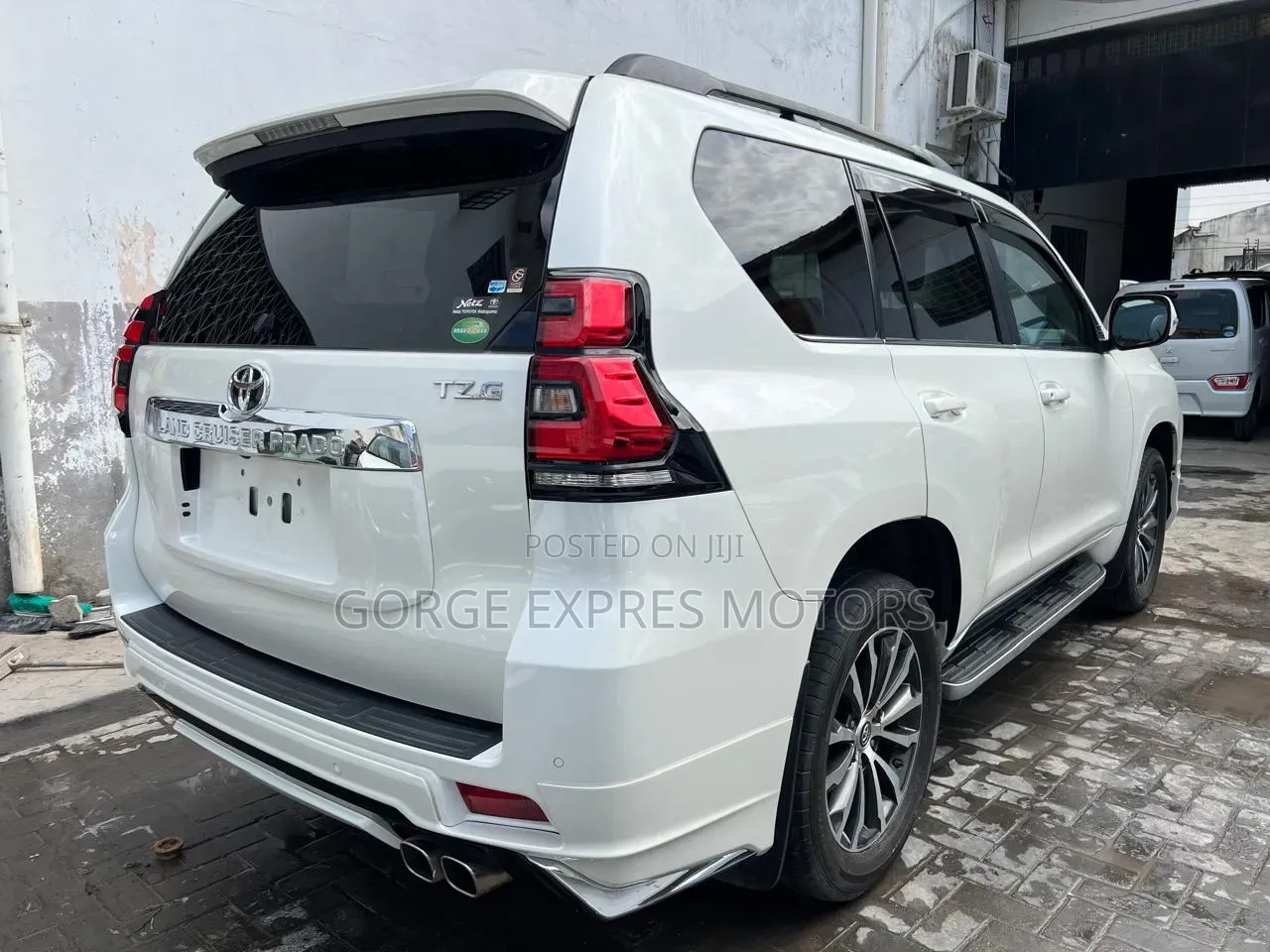 Toyota Land Cruiser Prado 2020 White