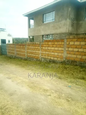 4bdrm Maisonette in 1Km From Kiserian for sale