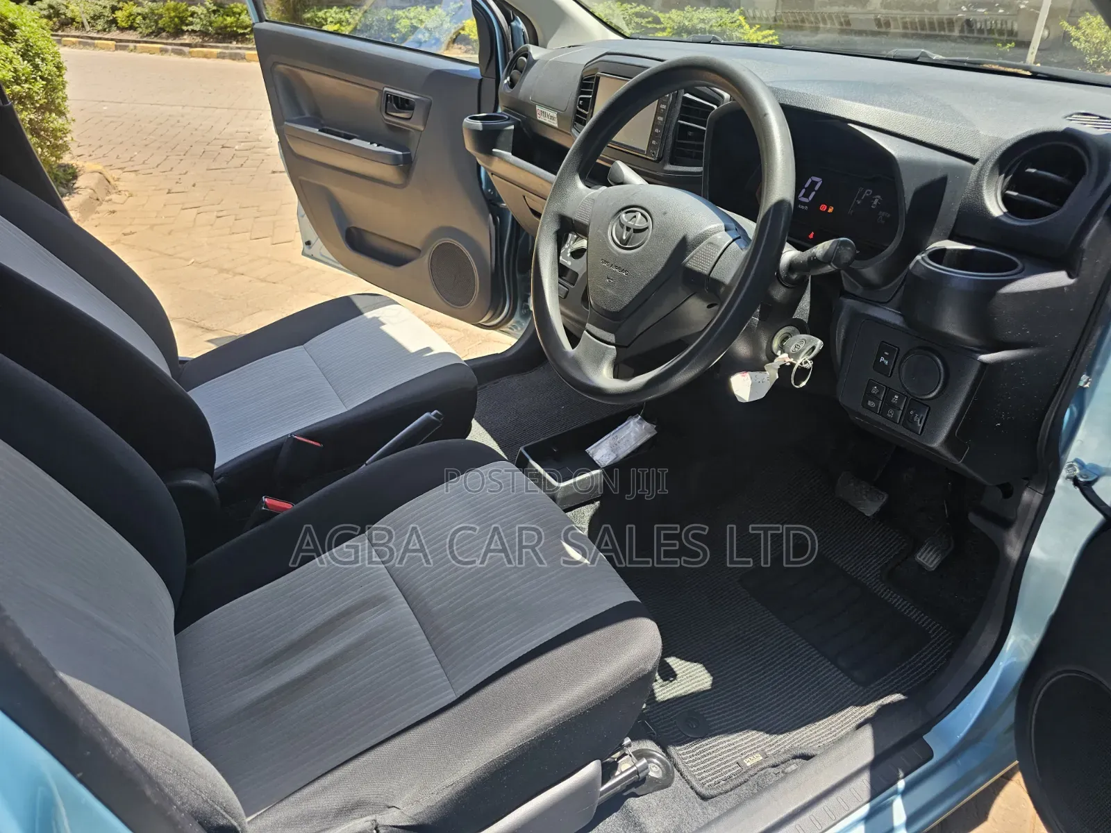 Toyota Pixis Epoch 2019 Blue