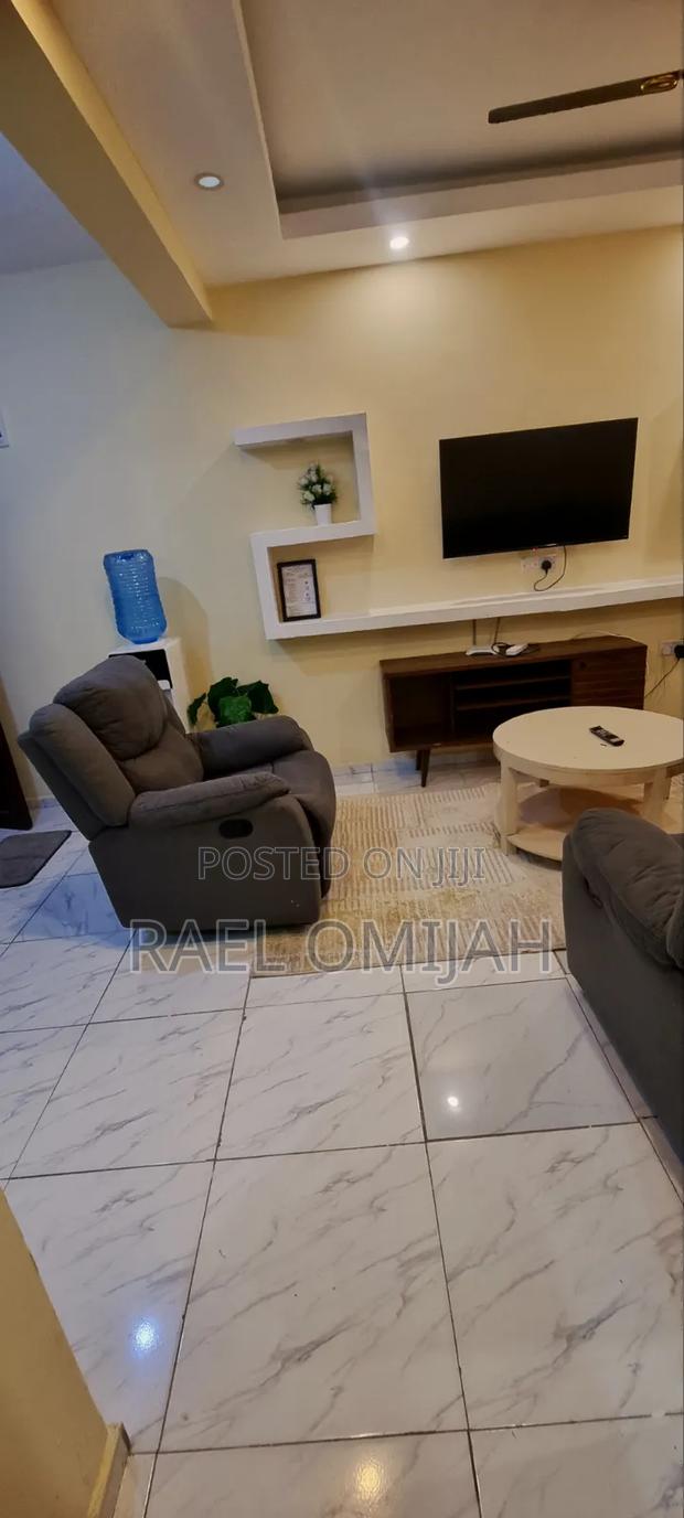 1bedroom Airbnb - thumbnail 2
