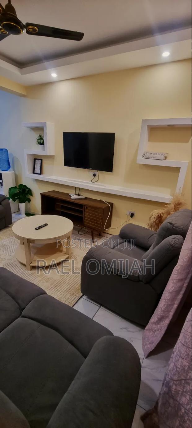 1bedroom Airbnb - thumbnail 8
