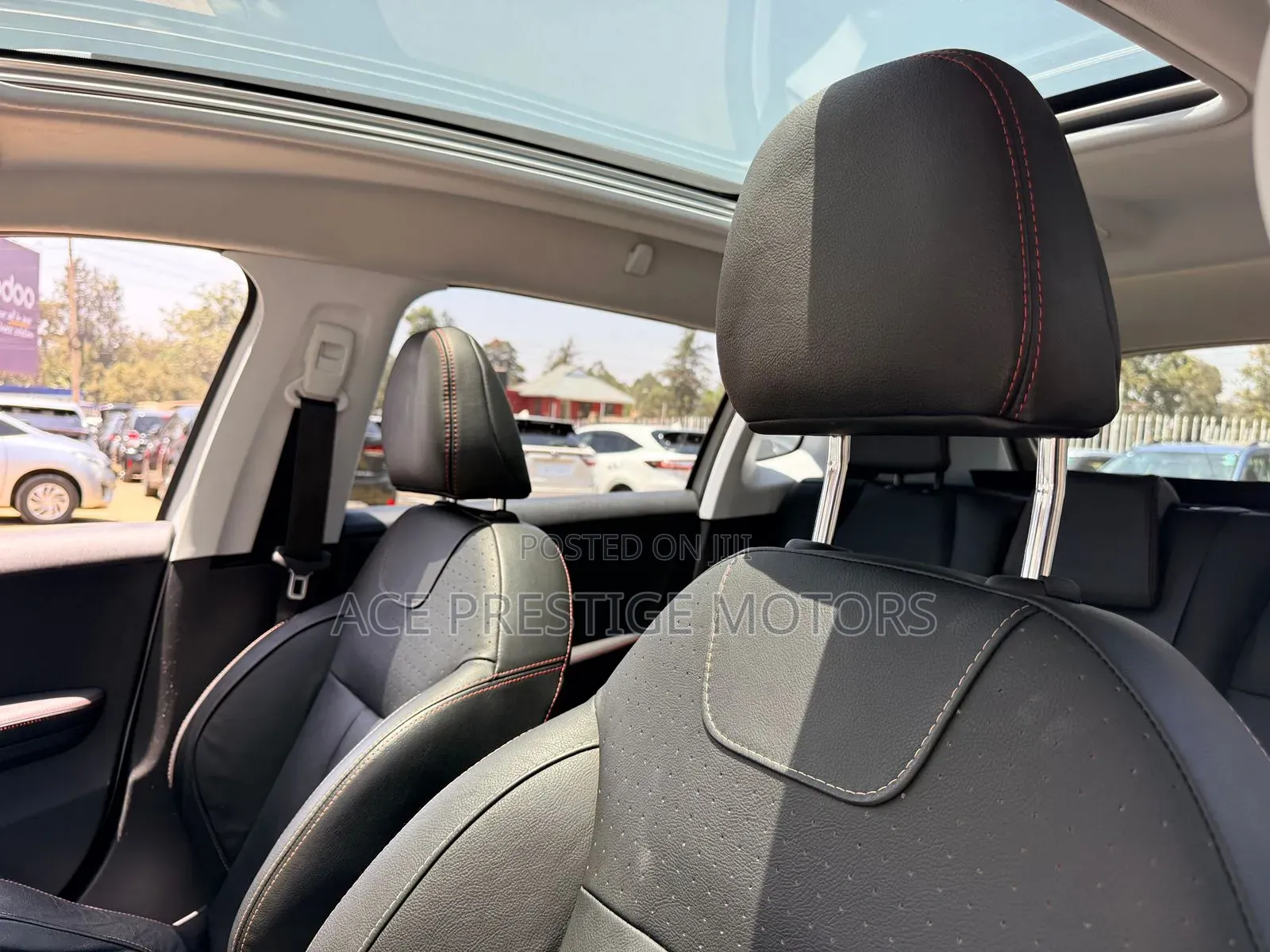 Peugeot 2008 2019 White