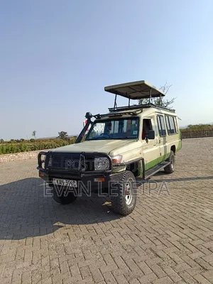 Toyota Land Cruiser 2001 Beige
