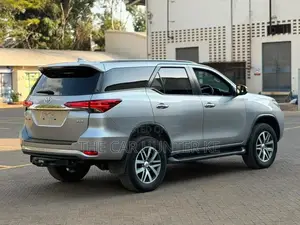 Toyota Fortuner 2.8 D AWD 2020 Silver