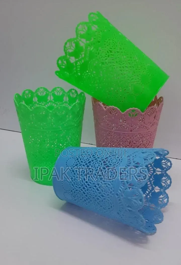 Multipurpose Storage Containers/Spoon Holder/Flower Vase