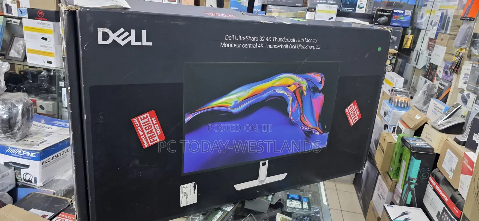 Dell UltraSharp U3225QE 32" HDR 120 Hz Thunderbolt 4 Hub Monitor