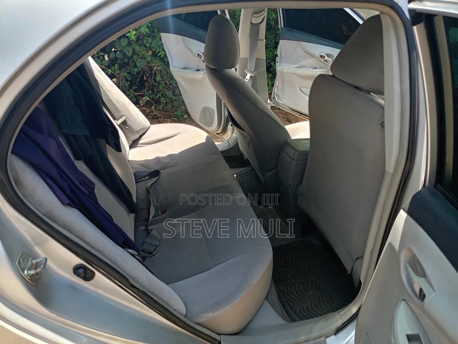 Toyota Axio 2010 Silver