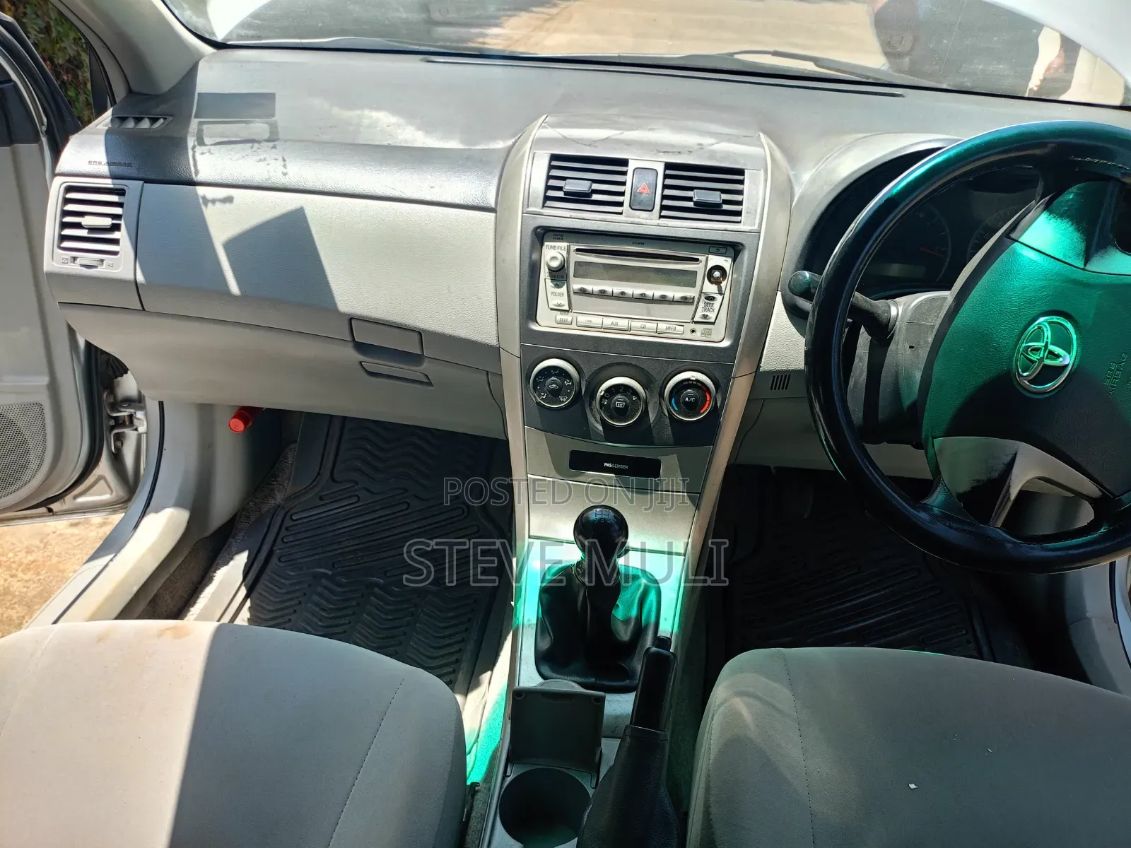 Toyota Axio 2010 Silver
