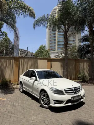 Mercedes-Benz C200 2012 White
