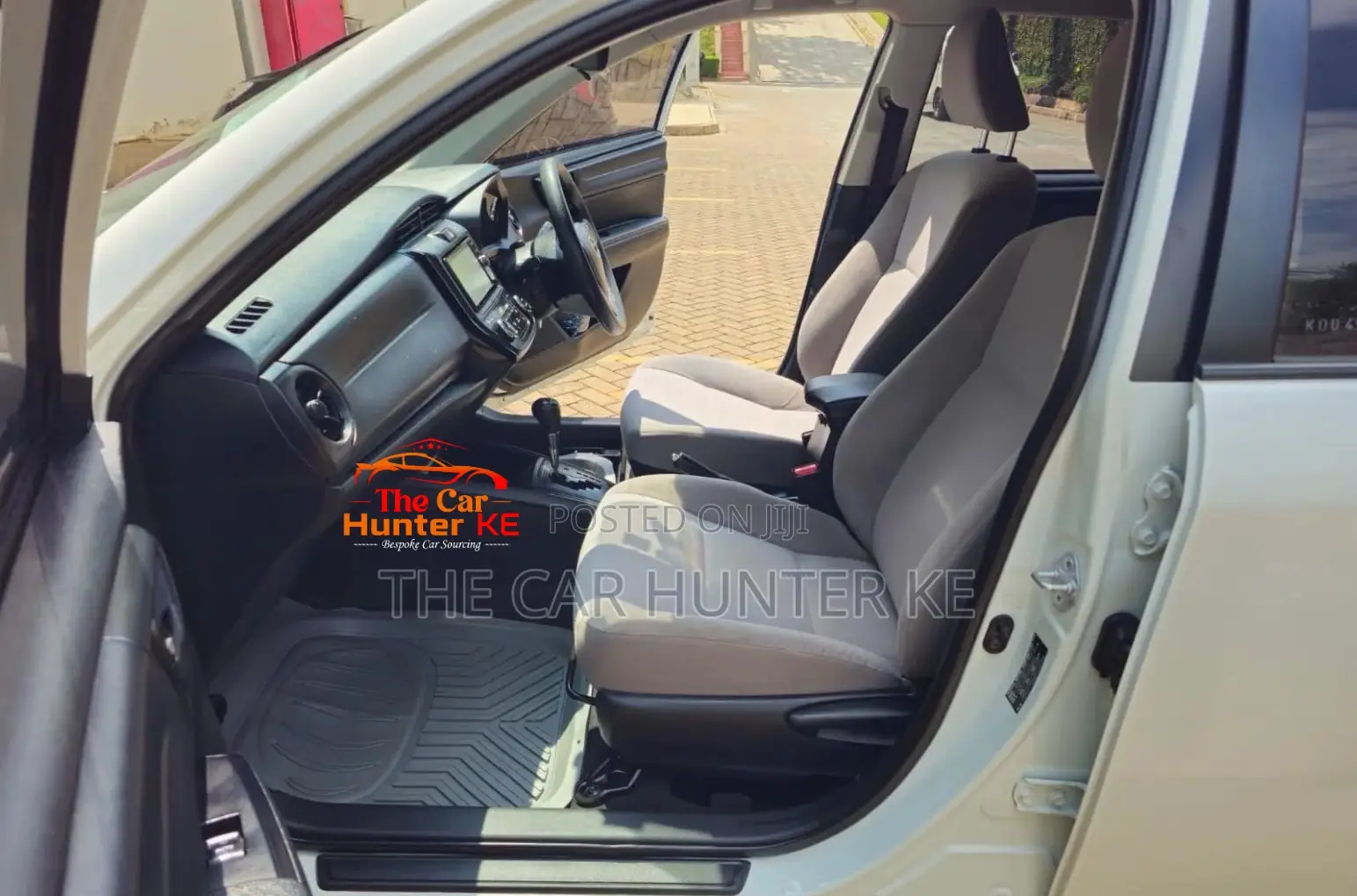 Toyota Axio 1.5 Hybrid 2WD 2017 Pearl