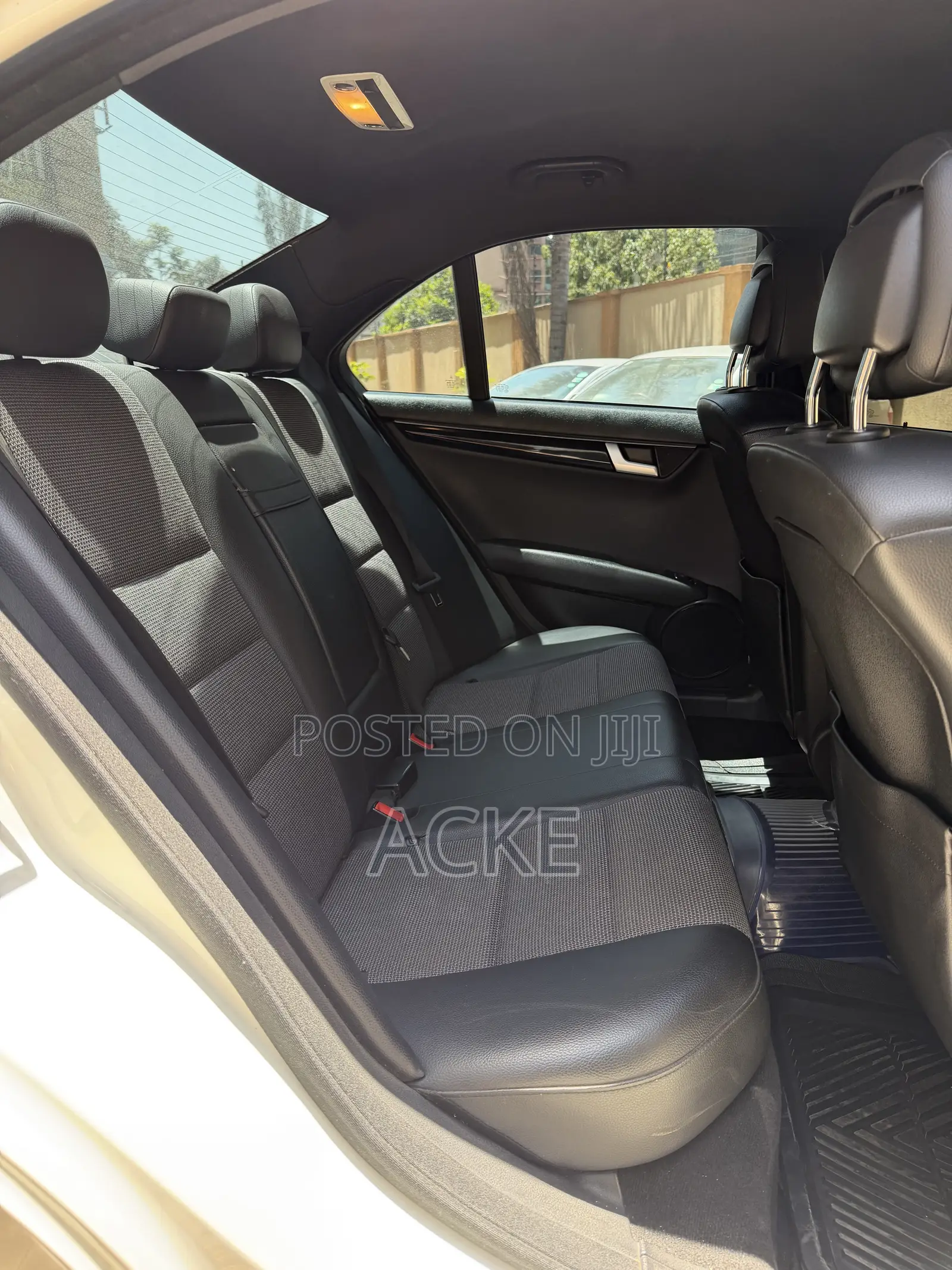 Mercedes-Benz C200 2012 White