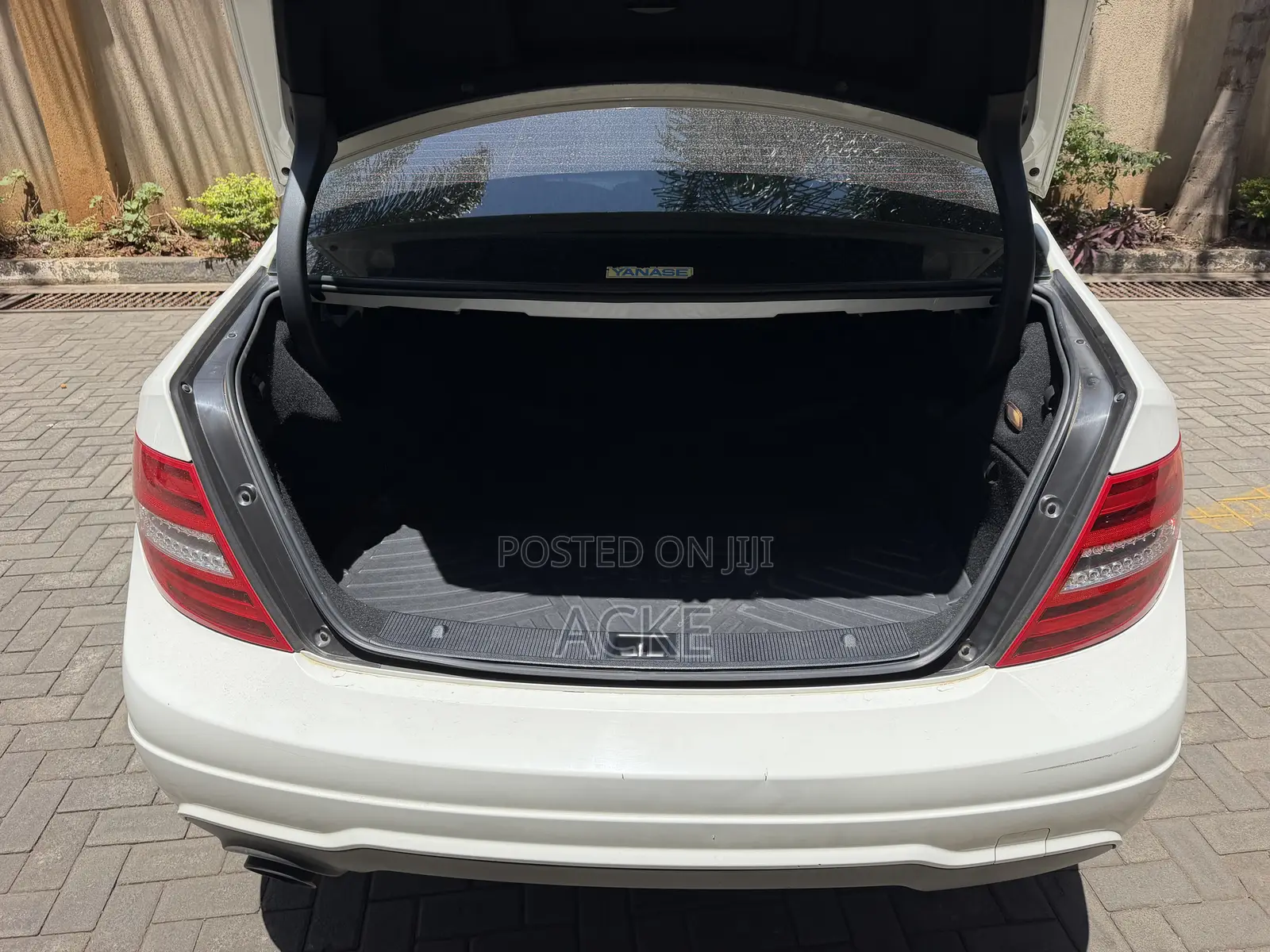 Mercedes-Benz C200 2012 White
