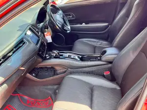 Honda Vezel 1.5 Hybrid 2WD 2019 Red
