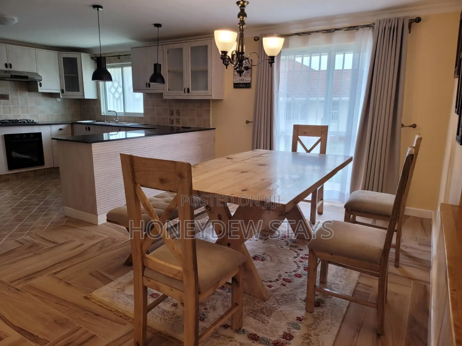 Cozy Furnished 4-Bedroom Maisonette Greenpark Estate
