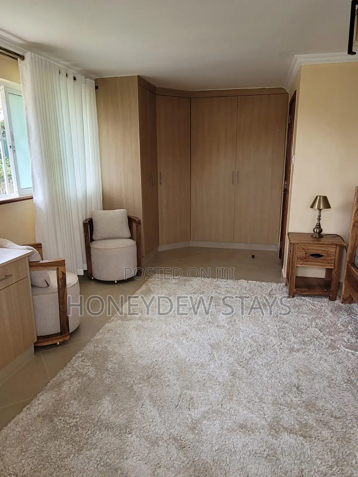 Cozy Furnished 4-Bedroom Maisonette Greenpark Estate