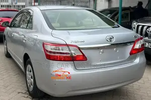 Toyota Premio 1.8 FWD 2013 Silver