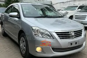 Toyota Premio 1.8 FWD 2013 Silver