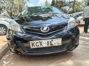 Toyota Vitz 2012 Black