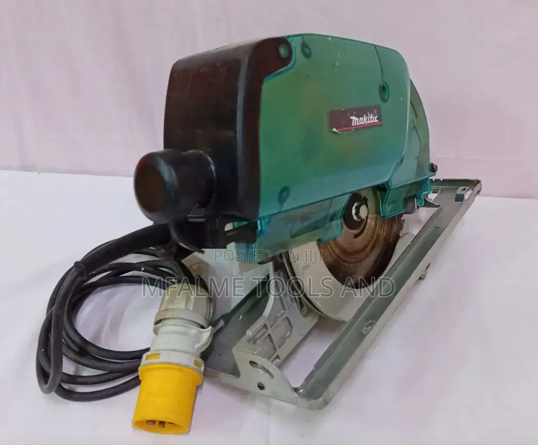 Ex-Uk Makita 5017rkb Electric Dustless Circular Saw
