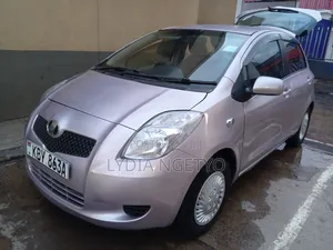 Toyota Vitz 2006 Pink