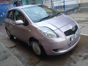 Toyota Vitz 2006 Pink