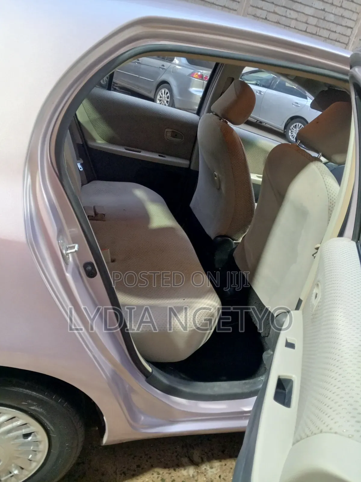 Toyota Vitz 2006 Pink
