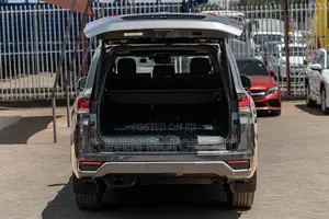 Toyota Land Cruiser LC300 2023 Gray