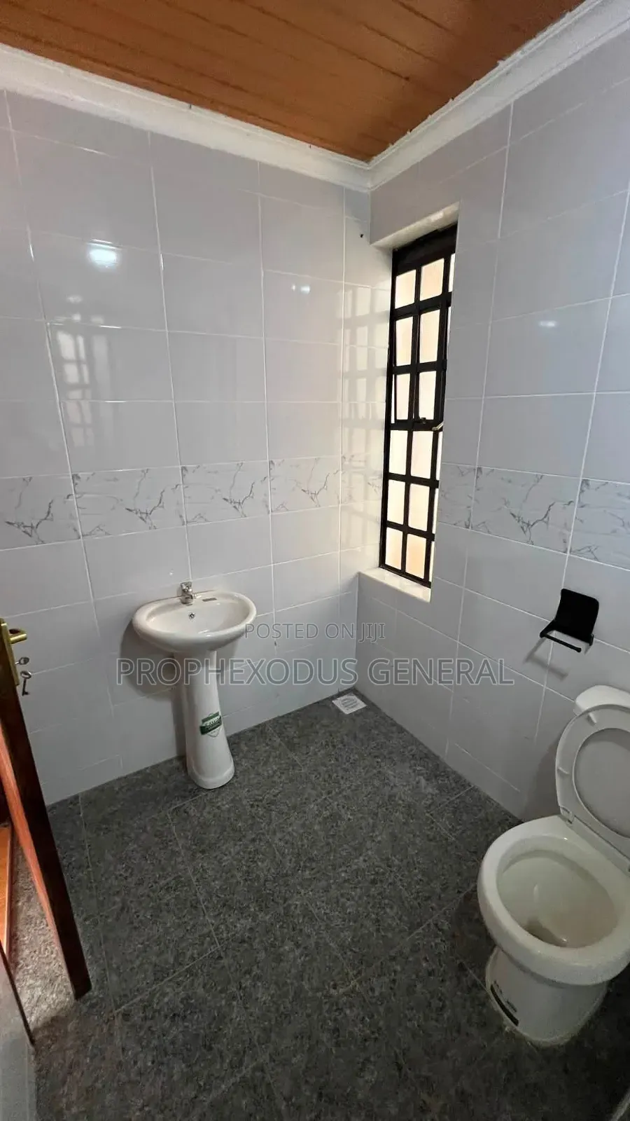 4bdrm Mansion in Rimpa for sale