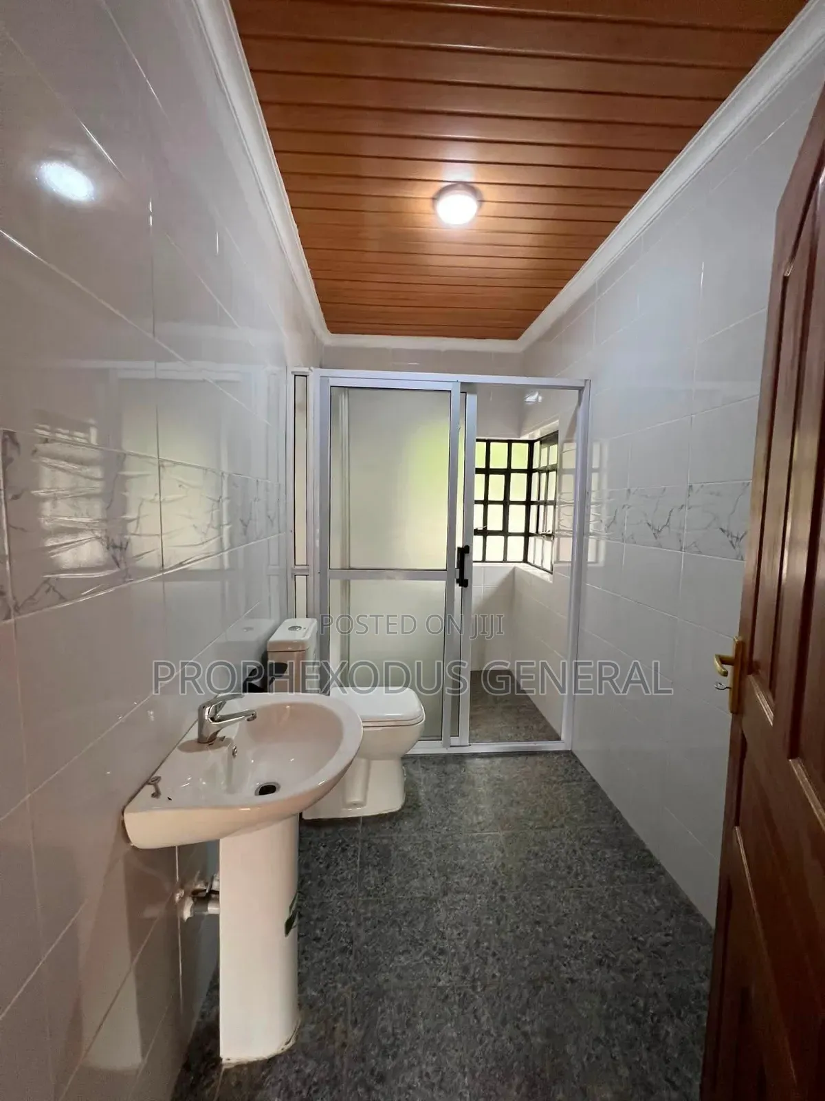 4bdrm Mansion in Rimpa for sale