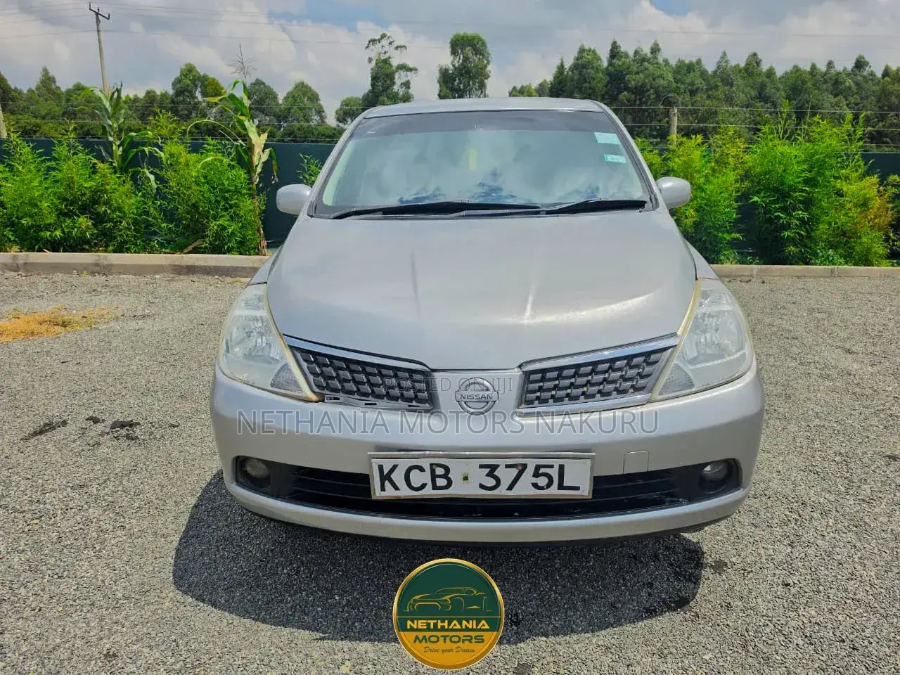 Nissan Tiida 2009 Silver