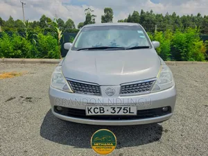 Nissan Tiida 2009 Silver