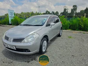 Nissan Tiida 2009 Silver