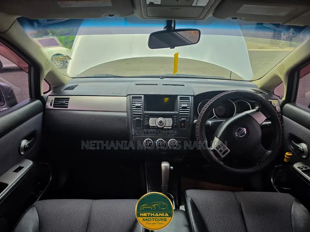 Nissan Tiida 2009 Silver