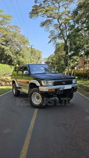 Toyota Hilux Surf 3.0DT 2000 Black