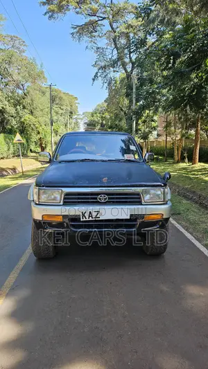 Toyota Hilux Surf 3.0DT 2000 Black