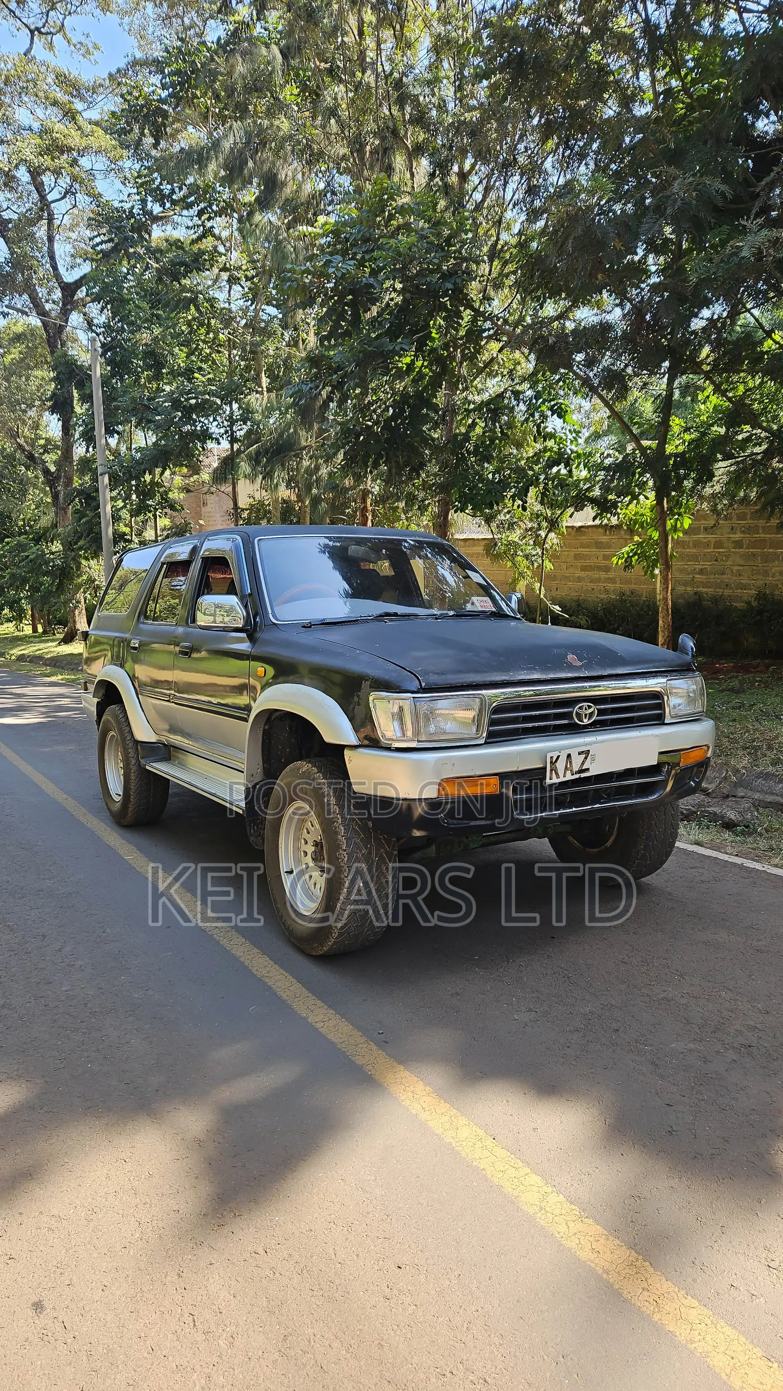 Toyota Hilux Surf 3.0DT 2000 Black