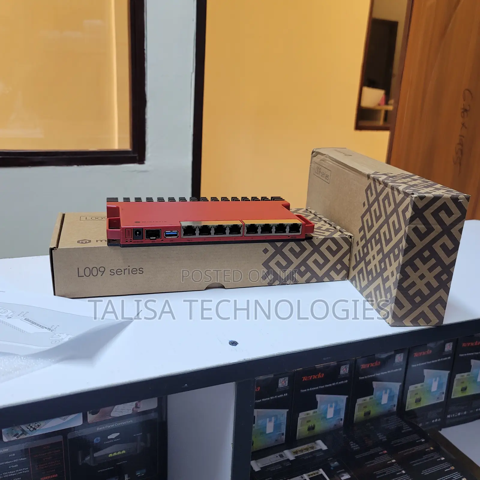 MikroTik L009UiGS-Rm Rack Mount