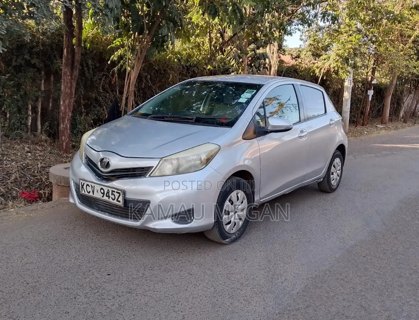 Toyota Vitz 2012 Gray
