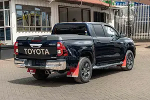 Toyota Hilux 2020 Blue
