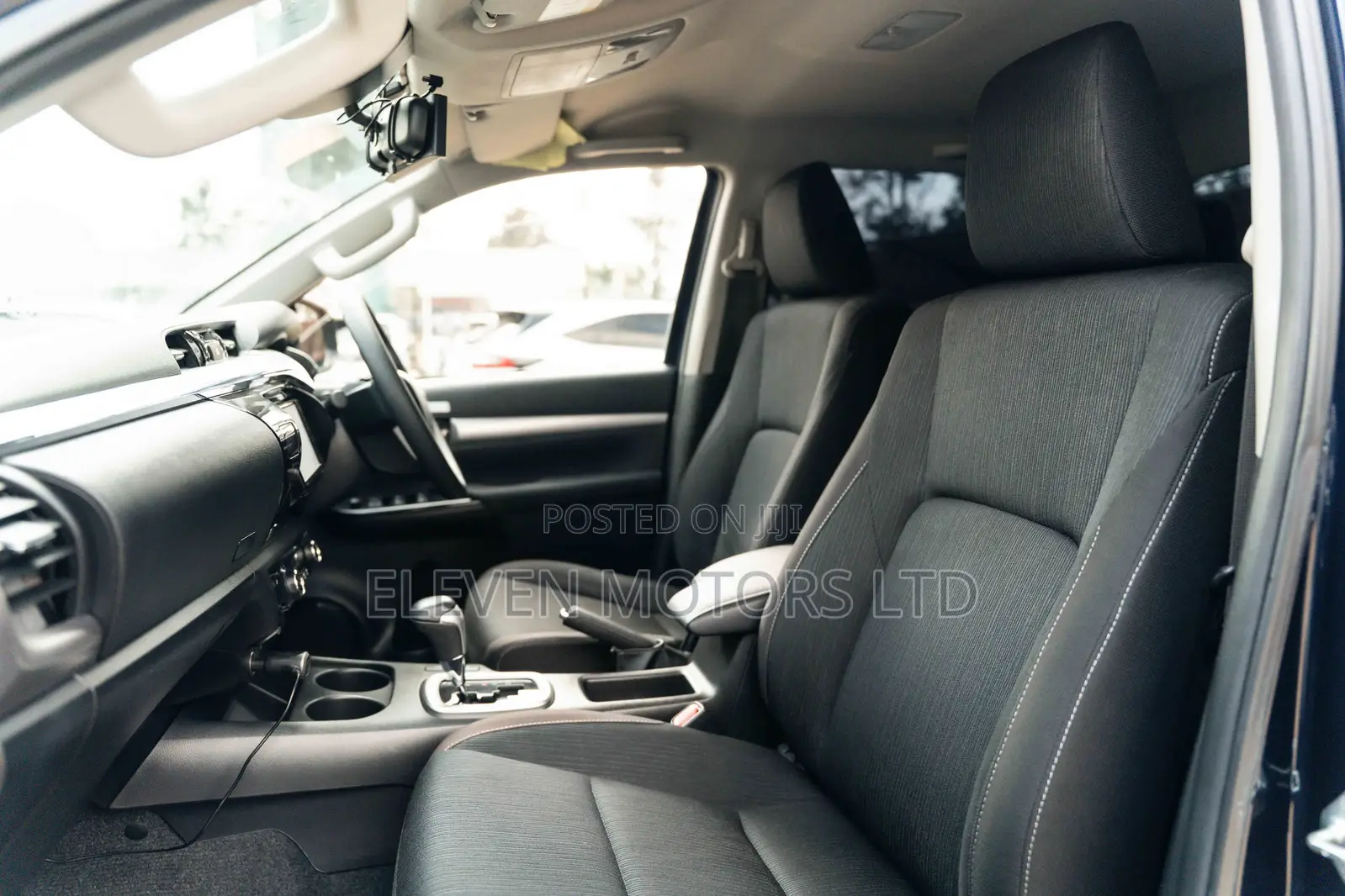 Toyota Hilux 2020 Blue