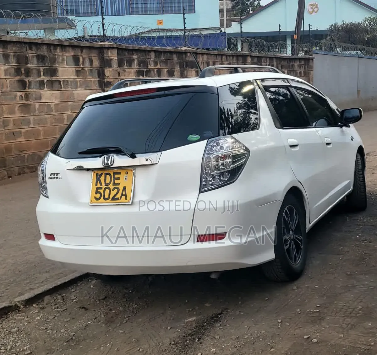 Honda Fit Shuttle 2014 Off white