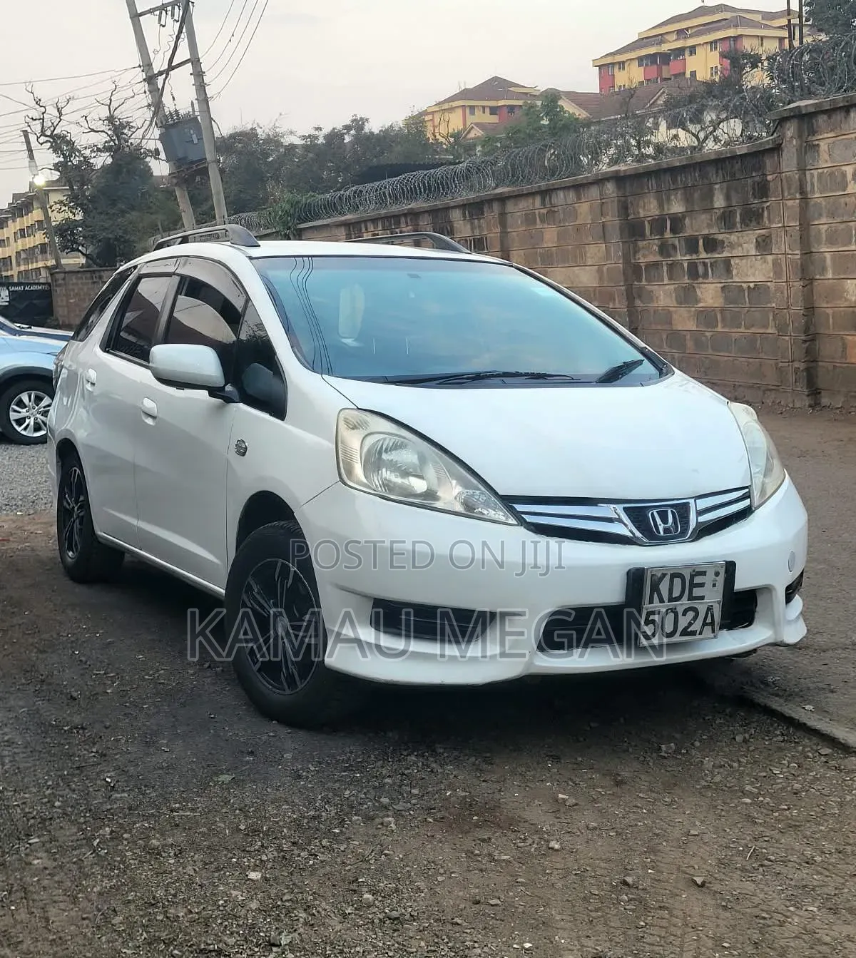 Honda Fit Shuttle 2014 Off white
