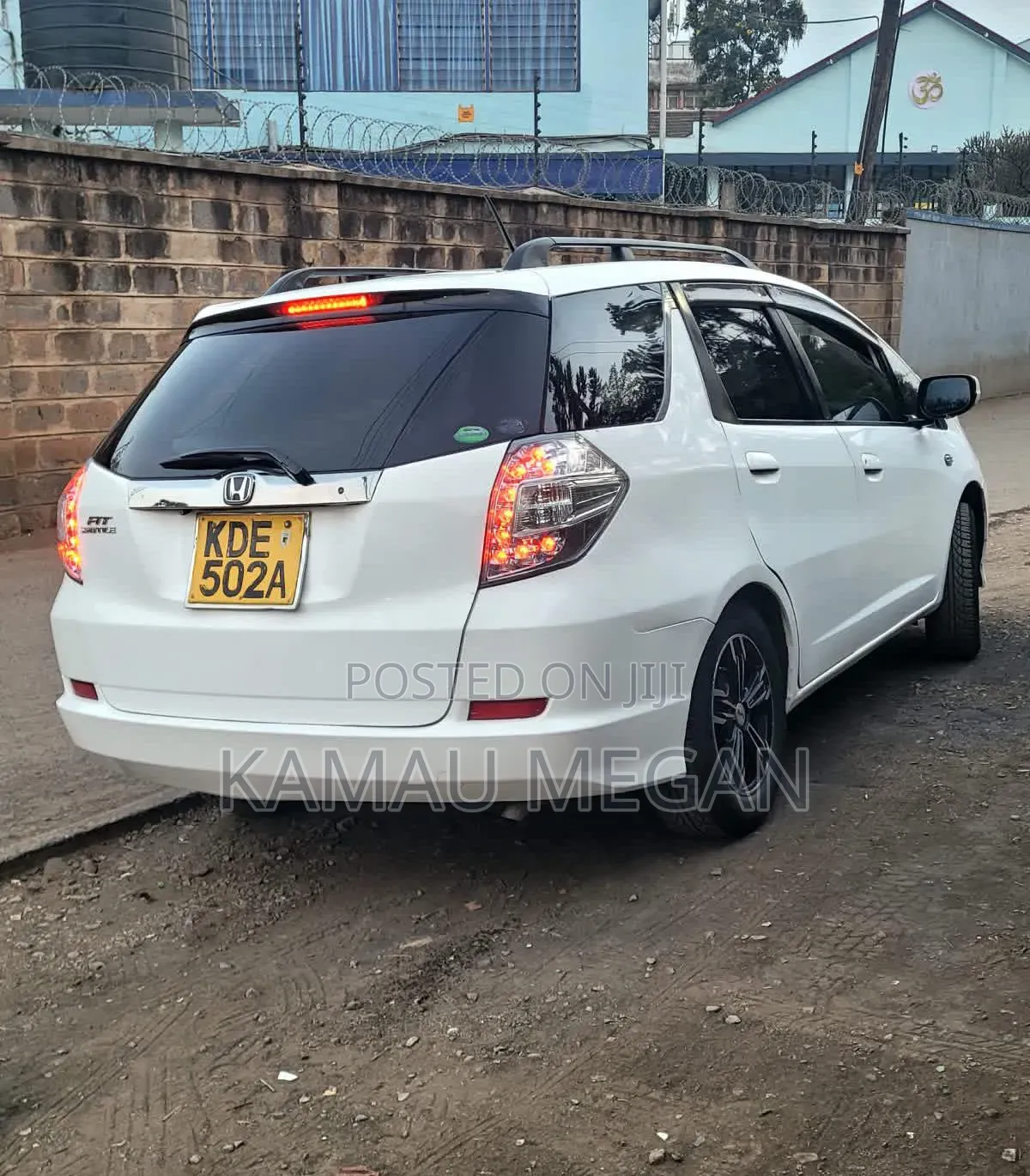 Honda Fit Shuttle 2014 Off white