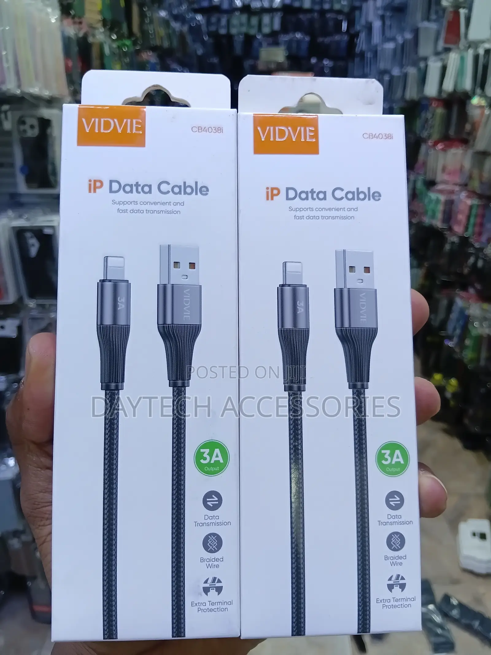 The Vidvie CB4038i USB to Lightning (iP) Data & Charging Cable.