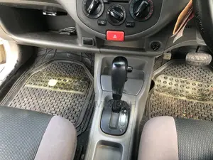 Nissan Advan 2009 White